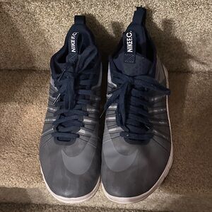 Nike Men's Dark Blue Athletic Shoes